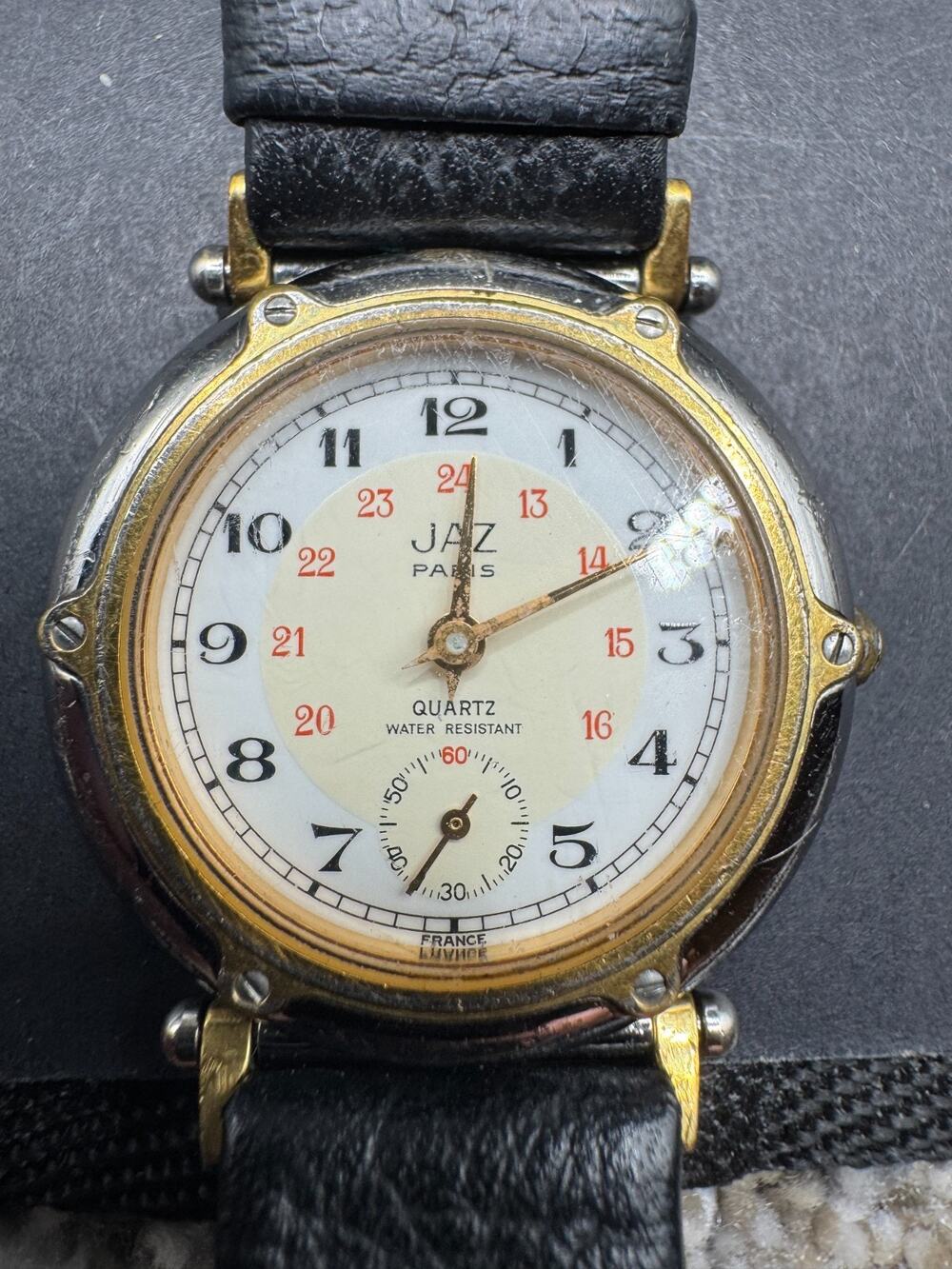 Vintage Jaz Paris Two-Tone Ladies Quartz Watch Y3XQ290 Black Leather Band 30mm